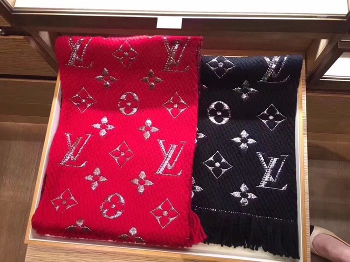 Louis Vuitton Scarf LV00162